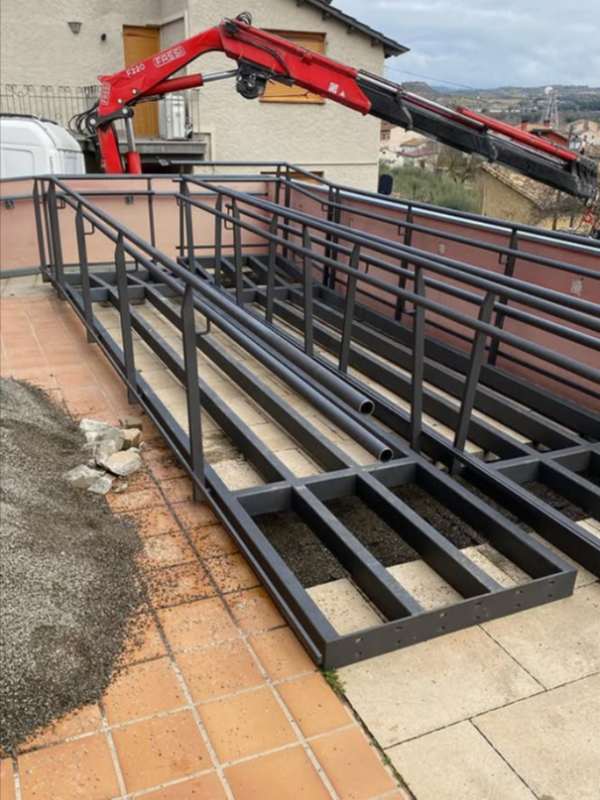 Fabricación y montaje de rampa 